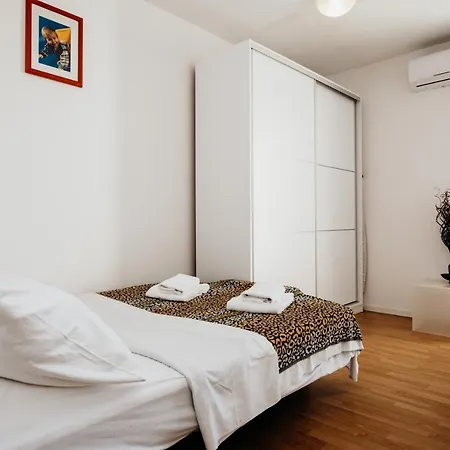Apartment Si Apartamento *